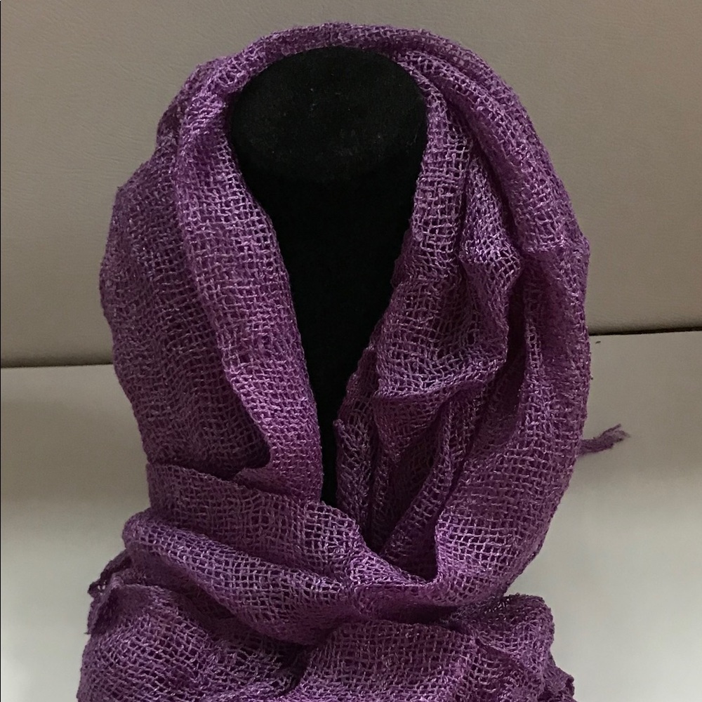 Women’s long scarf